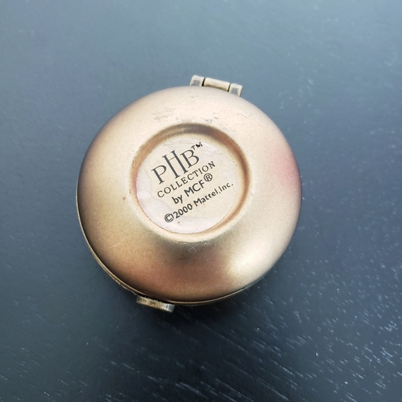 *Last Chance* Barbie Porcelain Hinged Box Compact + Powder Puff PHB Midwest - Picture 3 of 16